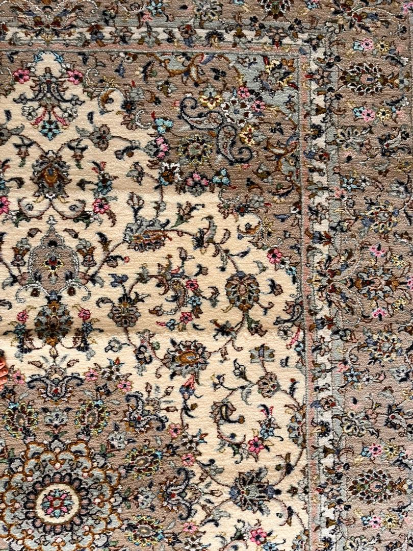 فرش دست بافت کاشان 